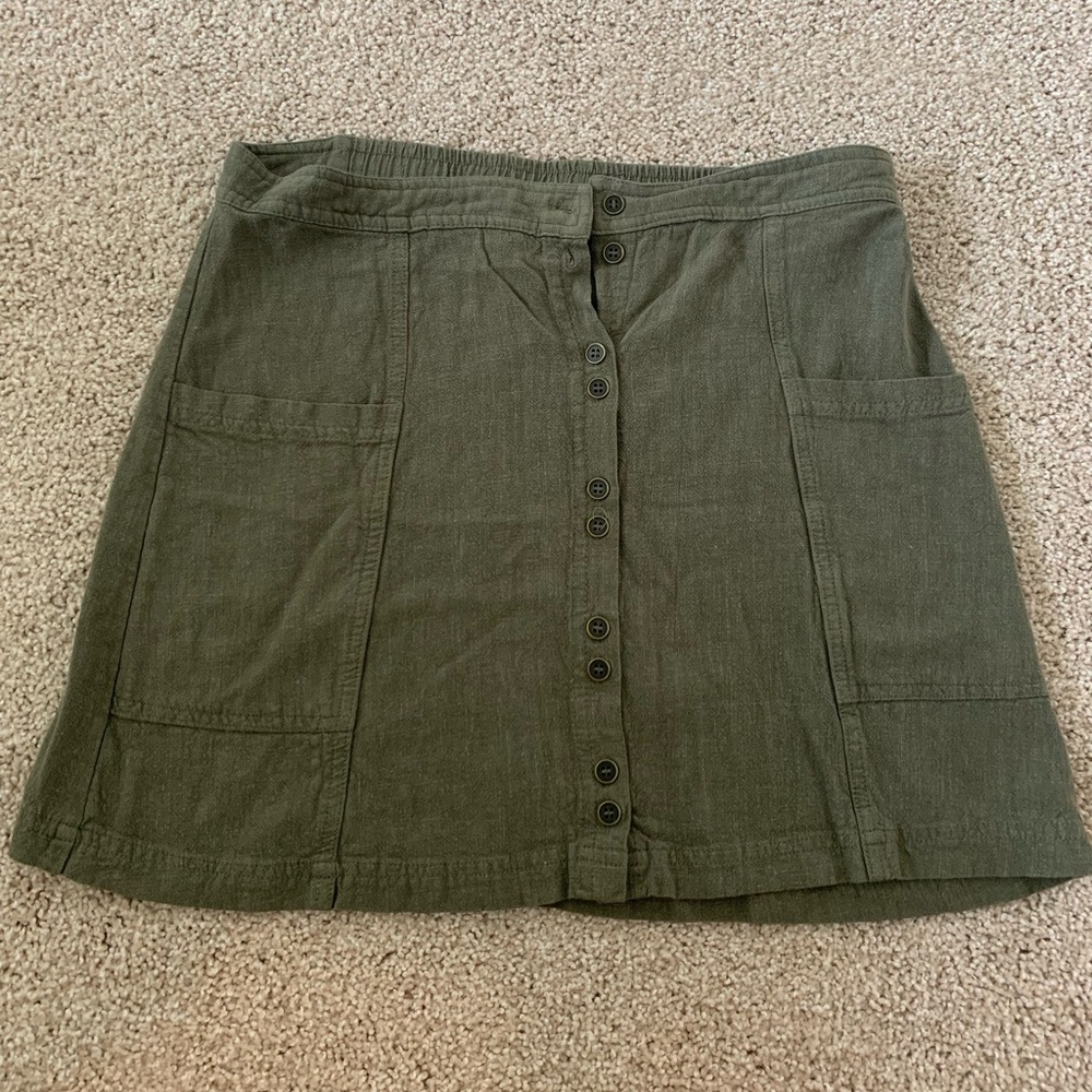 Universal thread olive green mini skirt size medium